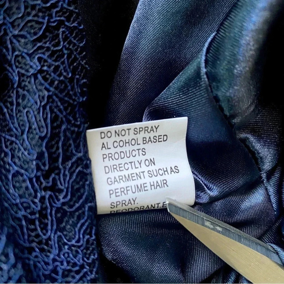 NEW MAC DUGGAL LACE ONE SHOULDER ILLUSION SLEEVE A LINE GOWN In Navy Size 4 - Picture 9 of 12